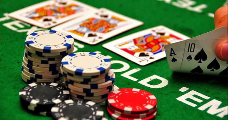 Poker online - Trò chơi xu hướng của cược thủ Việt 2023 Sức mạnh combo hand trong Poker online